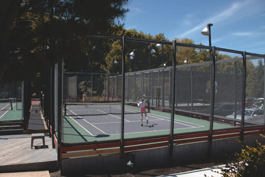 Wembley Club outdoor paddle and pickleball courts in Chagrin Falls, Ohio