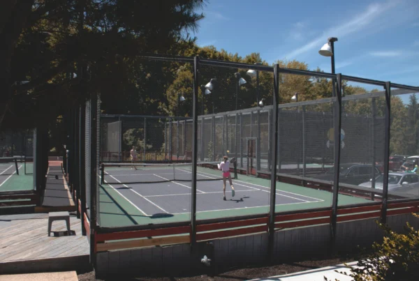 Wembley Club outdoor paddle and pickleball courts in Chagrin Falls, Ohio